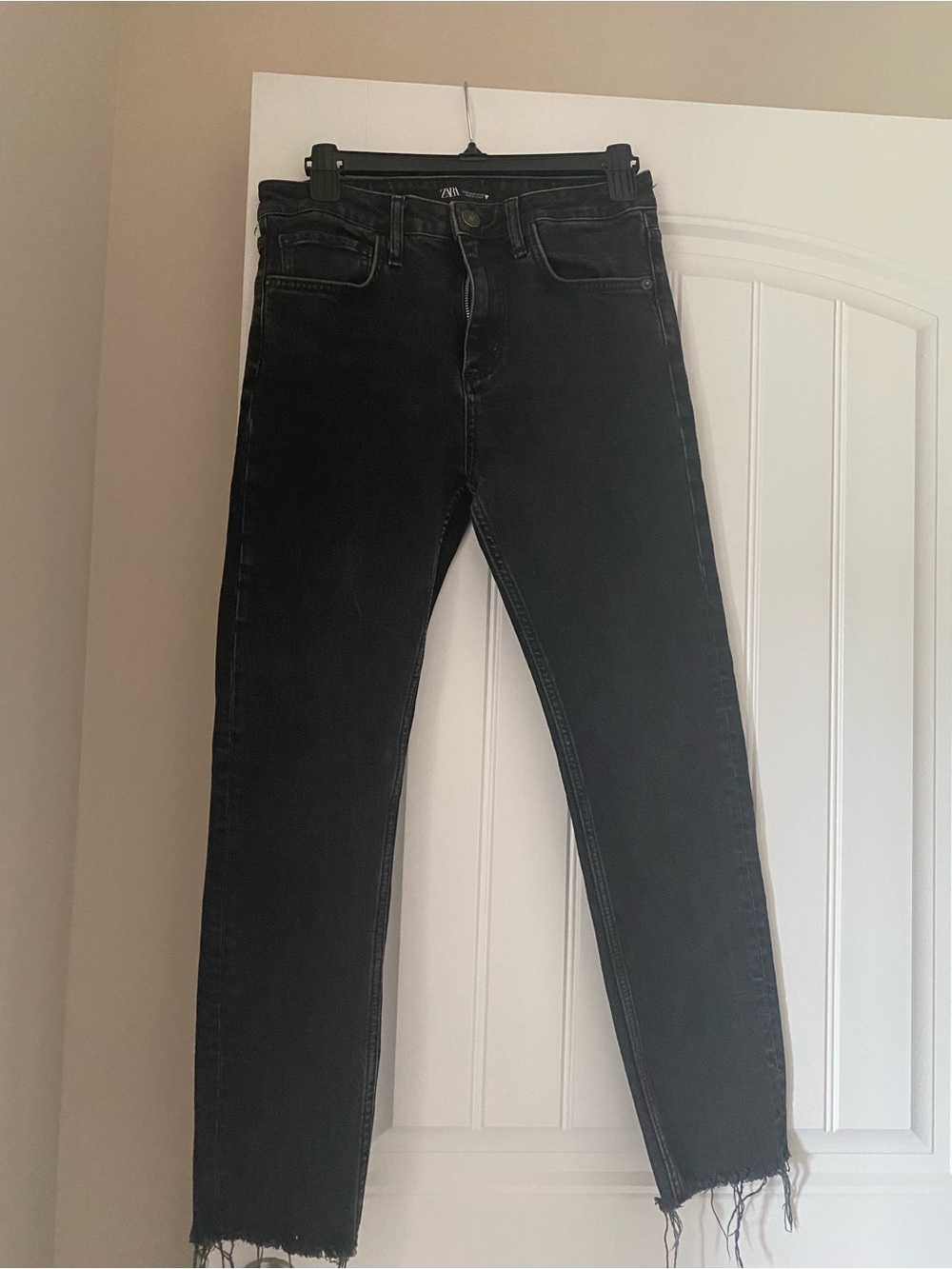 Zara womens  Black Skinny Jeans with Raw Hem